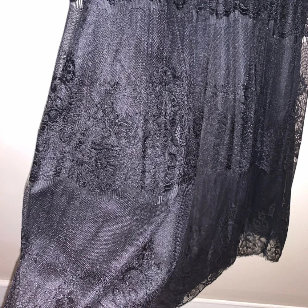 Twenty One Lace Dress - Picture 8 of 8